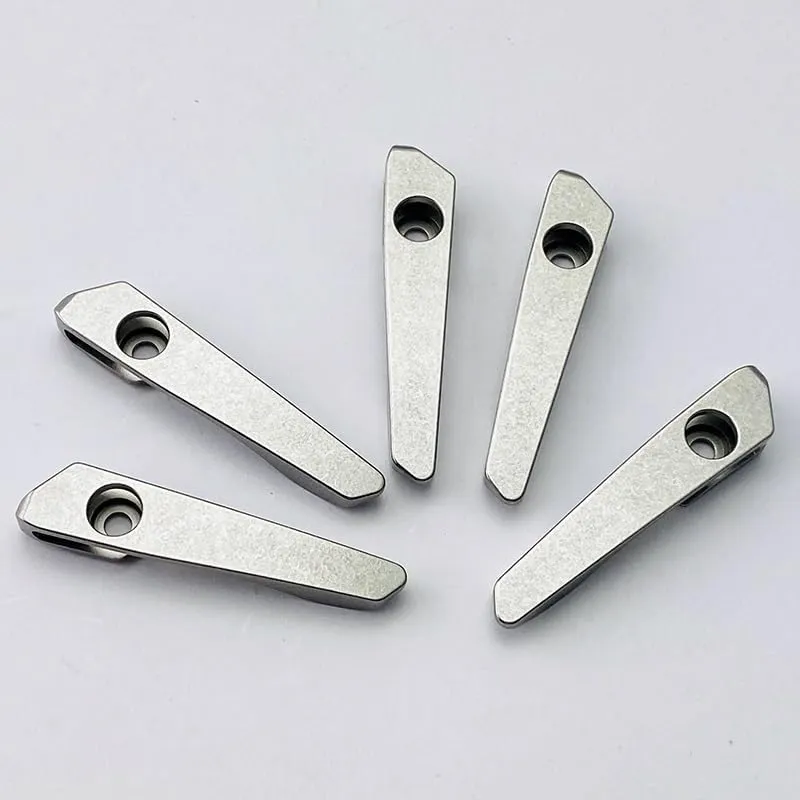 1PC Titanium Alloy Deep Carry Pocket Clip Replacement with Screw Fits for Strider SMF SNG(Silver)