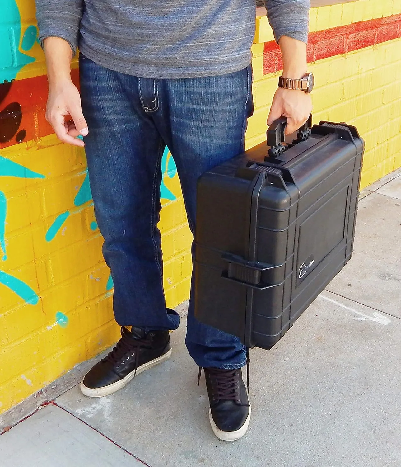 23 inch XL Airtight Travel Case with Impact Absorbing Protective Customizable Foam