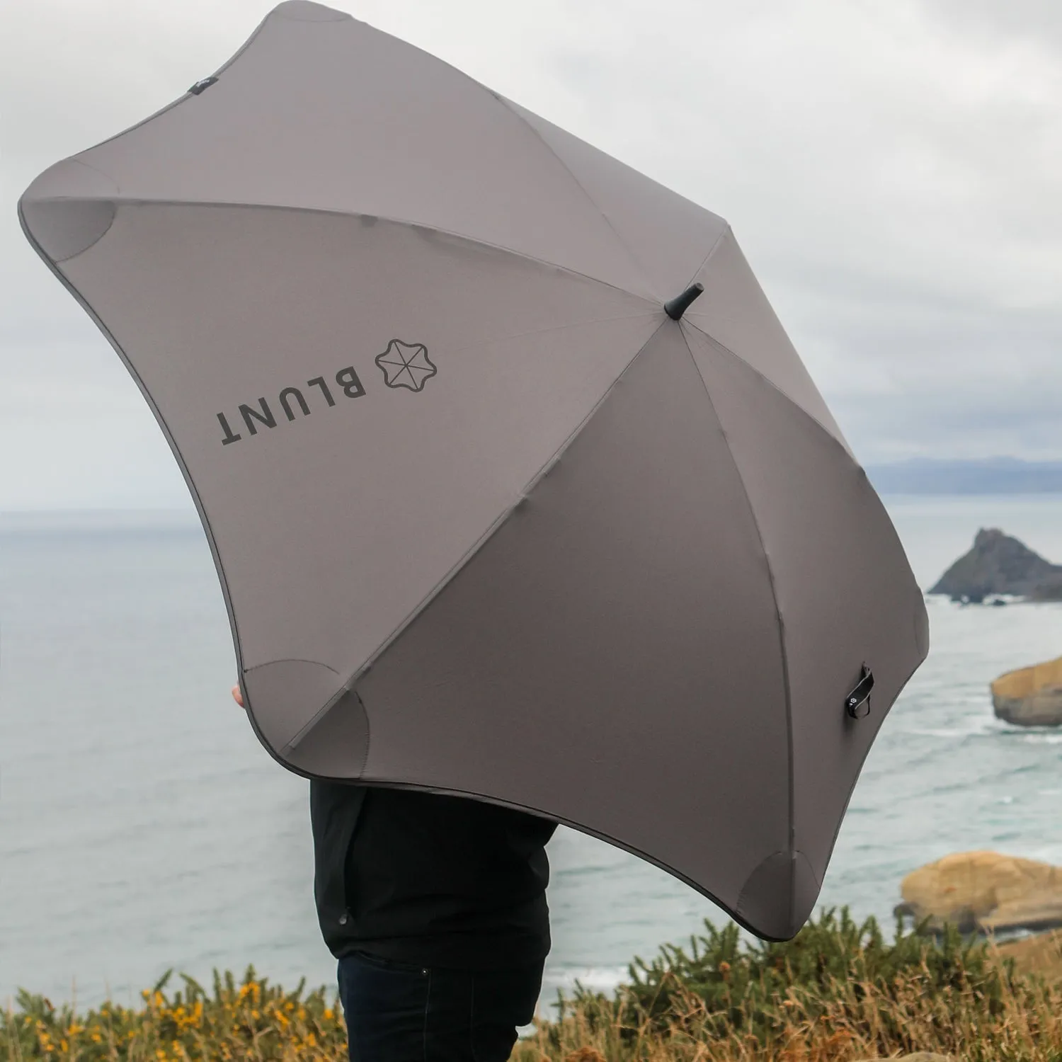Blunt Sport Umbrella