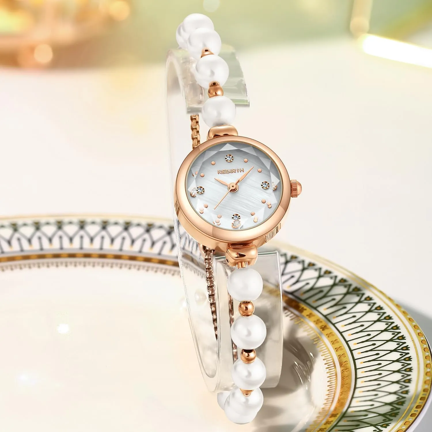 Elegant Pearl Silver Watch for Women's Dress Fashion Round dial Women Analog Quartz Watch Woman Pearl Bracelet Wirstwatch