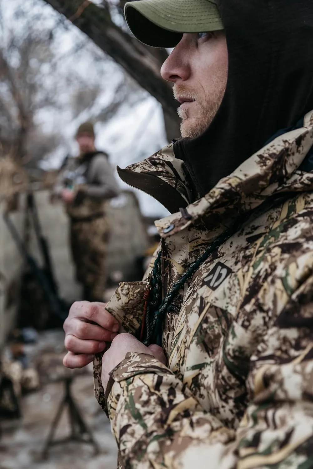 First Lite Men's Primer Puffy Jacket - Insulated Windproof Camo Waterfowl Hunting Coat