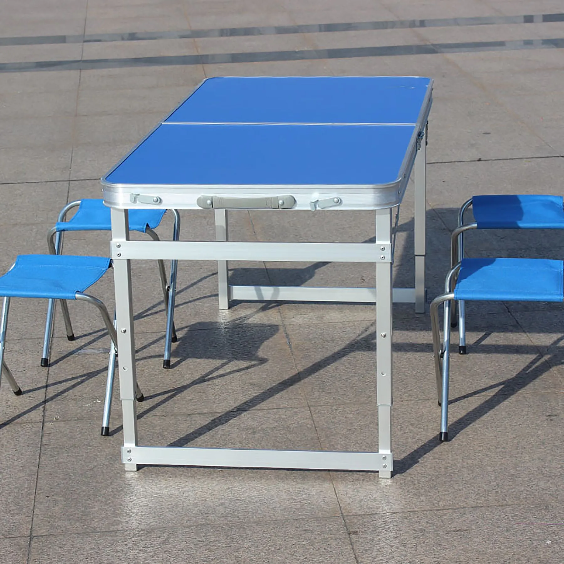 Folding table 4 Aluminum chairs