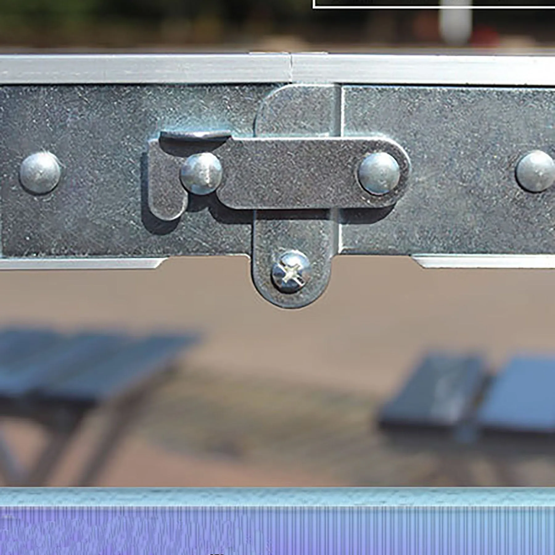 Folding table 4 Aluminum chairs