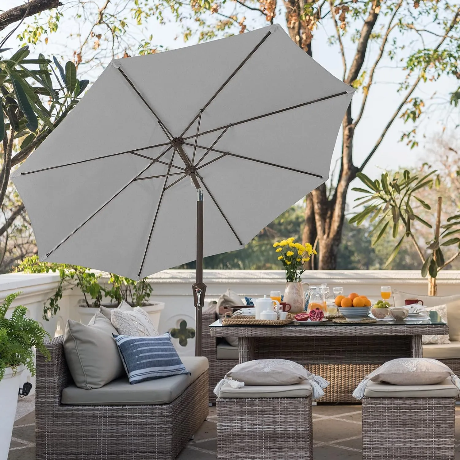 JEAREY 9FT Outdoor Patio Umbrella Outdoor Table Umbrella with Push Button Tilt and Crank, Market Umbrella 8 Sturdy Ribs UV Protection Waterproof for Garden, Deck, Backyard, Pool (Light Gray)