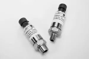 Johnson Controls P499RCP-107C Penn P499 Series Electronic Pressure Transducer, 0.5 to 4.5 VDC, 1/4" SAE 45° Flare Internal Thread, 0 psi Minimum Pressure, 750 psi Maximum Pressure