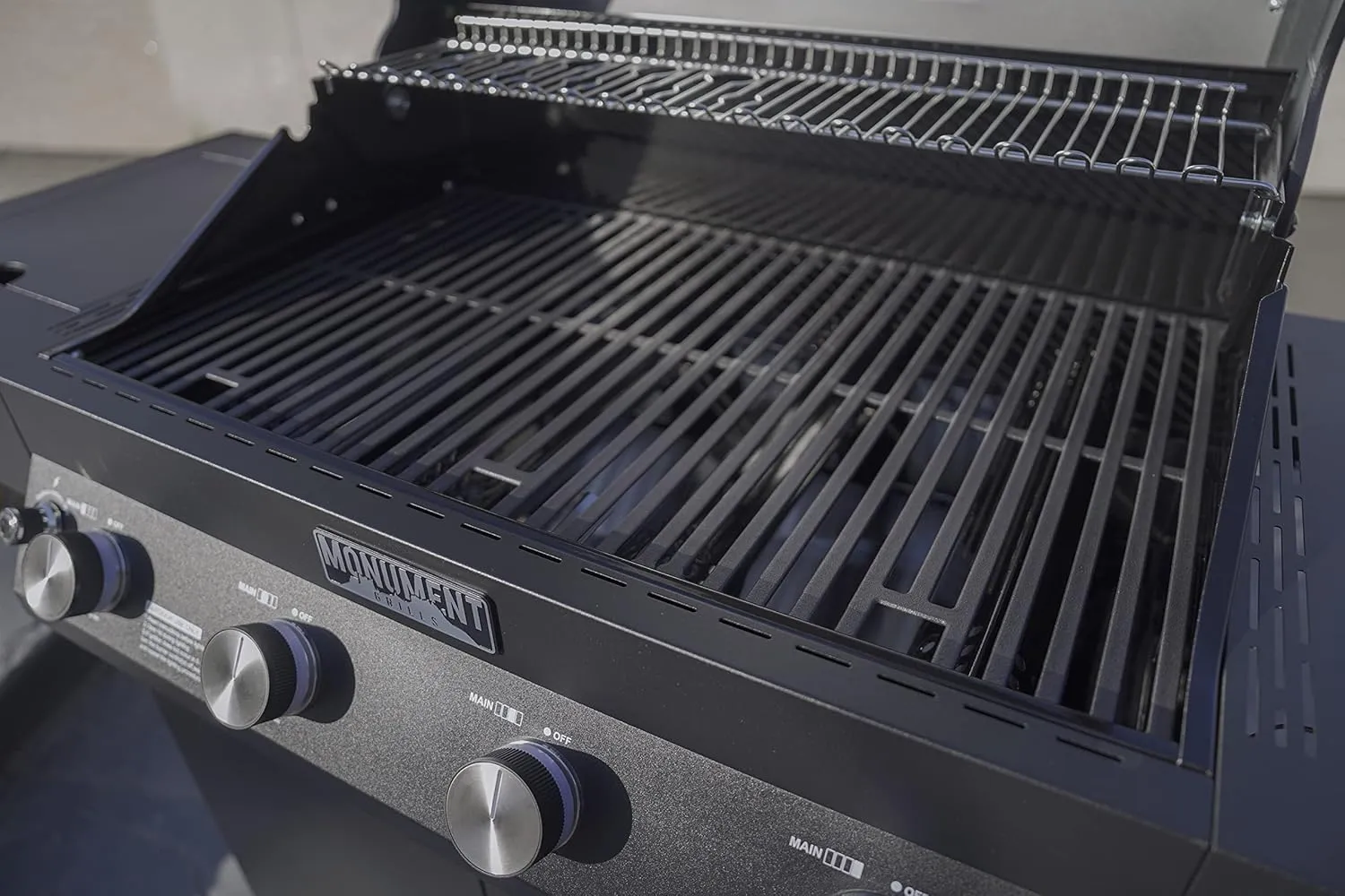 Monument Grills Denali 425 4-Burner Liquid Propane Gas Smart bbq Grill Stainless Steel with BBQ Cover (2 items)