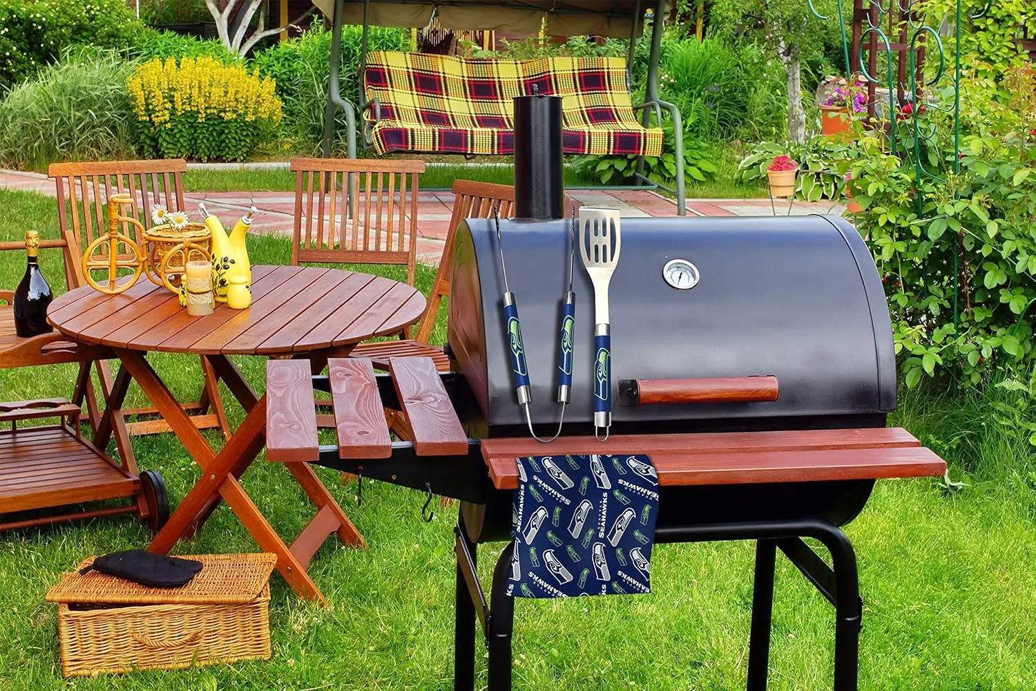 NORTHWEST NFL 3 Piece Team Color and Logo BBQ Grill Set: Spatula, Tongs, and Towel