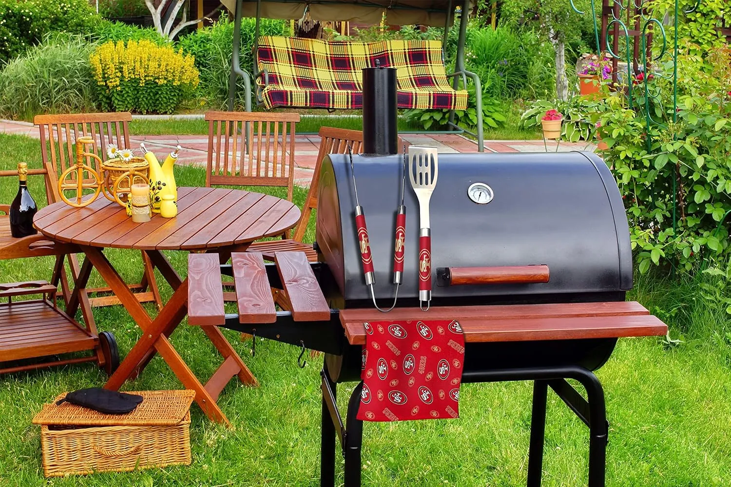 NORTHWEST NFL 3 Piece Team Color and Logo BBQ Grill Set: Spatula, Tongs, and Towel