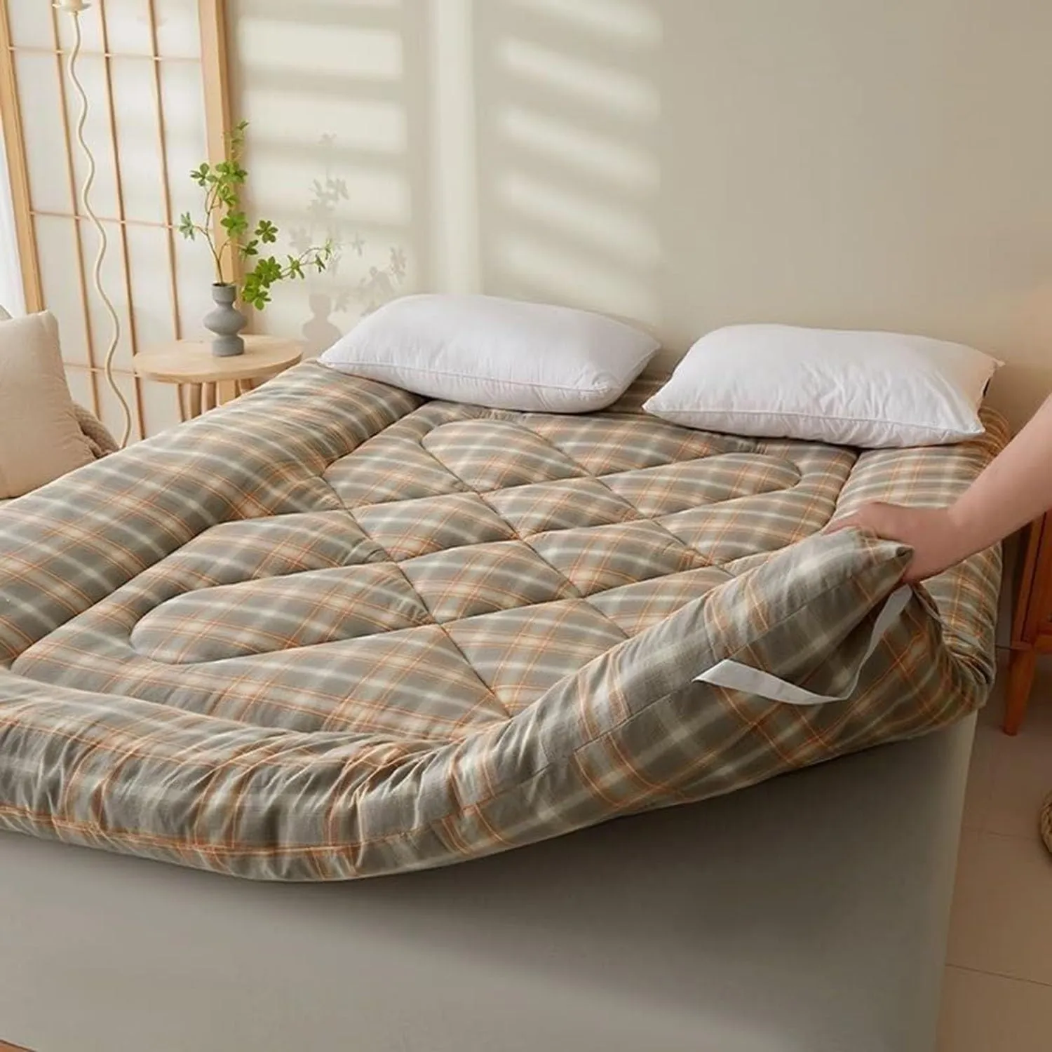 Roll Up Floor Mattress, Japanese Futon Mattress Thickened Weighted Mattress for Single Student Dormitory Household(Yellow,200 * 220cm)