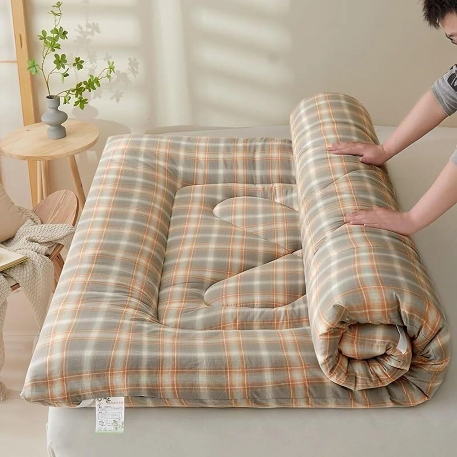 Roll Up Floor Mattress, Japanese Futon Mattress Thickened Weighted Mattress for Single Student Dormitory Household(Yellow,200 * 220cm)